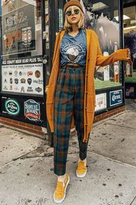 Jogger Plaid Pants With Long Cardigan Outfit #longcardigan ★ Plaid pants outfit ideas, anything from high waisted to grunge looks is covered! ★ #plaidpants #pantsoutfit #outfit #outfitidea