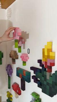 Easy Craft Handmade Flowers Minecraft Wall Hanger Cubes Paint Project Diy Fun #HomemadeGifts #DIYProject #CraftMaking #DIYArt #HandmadeTutorial #CraftyInspiration #HomemadeDecor #CraftHowTo