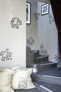 I love these little guys - tired of keith haring - but these are fun.