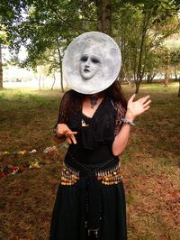 Virginia as The Moon. Photo by Ruth Olley (via The Hermitage)