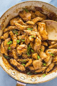 20 Minute Healthy Sesame Chicken- liked this, I would double the sauce and season the chicken more.