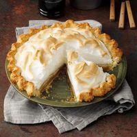 Maple Cream Meringue Pie Recipe: How to Make It