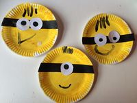 Paper plate minions craft. Simple craft for minions fans. Suitable for toddlers and preschoolers.