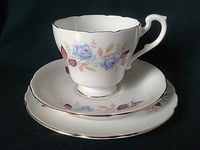 ROYAL STANDARD TEA SET TRIO FINE BONE CHINA TEACUP SAUCER & SIDE PLATE BLUE ROSE  | eBay