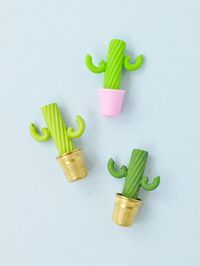 Easy Kids Craft | Miniature Pasta Cactus Magnets #PlaidCrafts