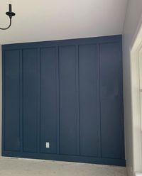 Benjamin Moore's Newburyport Blue was the PERFECT accent colour in our Airbnb 