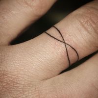 24 Stunning Ring Finger Tattoo Ideas