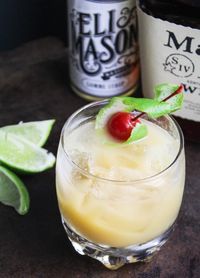 Amaretto Southern - Our twist on the classic favorite. The best Amaretto cocktail you'll ever have! #food #yummy #delicious