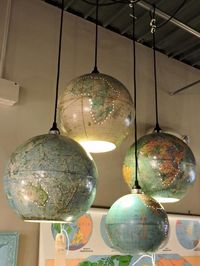 Great idea for your children's room #upcycled #world #globe