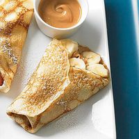 Spicy Apple Crepes with Maple Cream