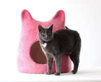 Cat Shaped Cat Bed in Pink. Gift for Cat Lovers. Wool Cat Bed. Valentines Gift Love - Etsy