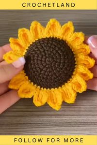 Amigurumi free patterns and step-by-step crochet tutorials... One of the amigurumi free crochet patterns we will share today is a Easy Sunflower Amigurumi Crochet Pattern. Learn how to crochet this Totoro using a free amigurumi pattern. 🌻