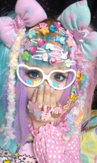 Another cute Decora girl! ^^ Sometimes it's hard to get it right, but when you do...<3 | fashion | Pinterest