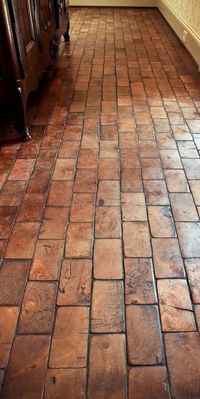 Wooden texture that looks like brick - www.homeology.co.za