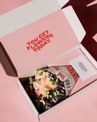 Curated bouquets of fresh flowers, just like you'd pick up at the market, paired with playful cards for all occasions.