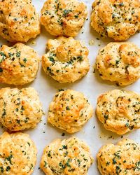 Copycat Red Lobster Biscuits Recipe | The Kitchn