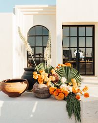 a dreamy summer wedding ceremony in Mexico 💍🍊💋🍰 Photographed by The Fine Photo Co @thefinephotoco Planning and rentals done by Southwest Rentals @southwestrentals Dress from Gigi Bridal @gigibridal Hair and makeup done by Karla Figueroa @stetikbykarla #weddingceremonies #bespokeweddings #weddingdecorationideas #destinationweddingplanners #weddingfloraldesign #outdoorweddingdecor #weddingflowersinspiration #weddingceremonydecor #weddingflowerideas #floralwedding #weddingspecialist #elegantw...