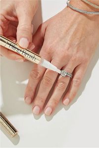 No stone is too small to shine! Erase beauty buildup from jewelry with this natural jewelry cleaner. Safe on all jewelry from fine gemstones to fashion jewelry. The portable brush can be used at home or on-the-go - simply twist, clean, polish, and sparkle ✨ Soft Bristles Colorless & Odor-Free TSA Approved