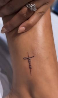 #tattoosforwomen #tattoo #jesus #christiantattoo #christiangirl