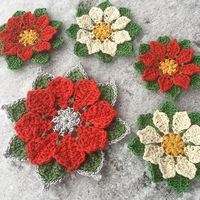 Poinsettia - Free Pattern