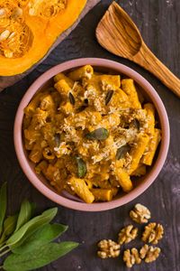 This pumpkin and sage pasta is perfect for fall! It's creamy, comforting, and can be easily tweaked into vegan pumpkin sage pasta!