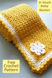 Easy baby crochet blanket, be sure to pin it to your boards for later. FREE CROCHET #crochetbabyblanket #crochetblanket