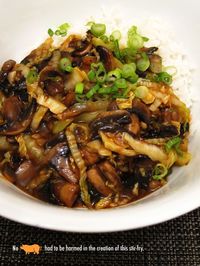 Vegan mushroom and cabbage stir-fry with garlic sauce