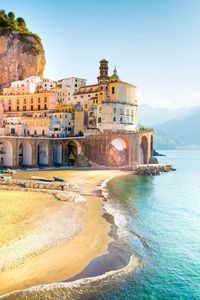 Discover the best things to do in Sorrento, Italy. From island-hopping to cooking classes, these are the best things to do in this dreamy Italian town. #italy #sorrento