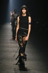 Ann Demeulemeester RTW Spring 2024 [PHOTOS] – WWD