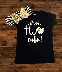 Something like this would be great to do as a pj top and accessory for each of the girls attending a Movie/Hollywood Themed slumber party   www.Dreameeteepees.com