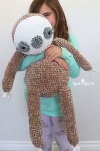 Crochet Sloth with Bernat Velvet Yarn - Repeat Crafter Me