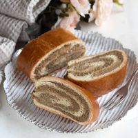 Slovak Nut Roll (Orechovy Zavin)