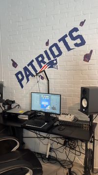 Bring the excitement of game day right into your home with our reusable and removable New England Patriots officially licensed wall decals. Show your team spirit and support your favorite NFL team with these high-quality decals. Visit our website to shop now and transform your space! 