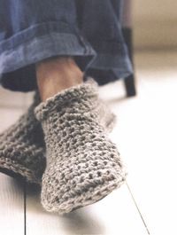 Cozy slipper boots. Free pattern