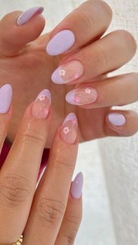 Who says long nails are a must for gorgeous manicures? This collection proves short nails can be just as stylish! Find easy-to-manage yet eye-catching looks perfect for everyday wear or special occasions. Get ready to transform your short nails into a work of art! #shortnails #naildesigns #nailart #manicure #nailinspo #beauty #style #shorthairdontcare #selfcare #diynailser