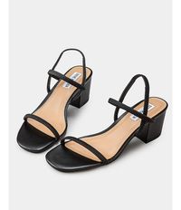 Inessa Sandal