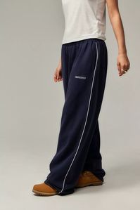 iets frans... Navy Harri Baggy Joggers | Urban Outfitters UK