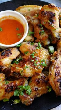 Spice up your dinner with this easy and delicious Honey Sriracha Chicken recipe. Enjoy the perfect balance of sweet and spicy flavors in every bite!