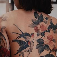 𝕁𝔸𝕐 [ 扬扬 ] on Instagram: "four swallows ✧ ✧ ✧ Newly healed back piece, and a nearly 2yr healed sleeve for Anna. Extremely honoured when folks come back for more pieces over the years 🙇‍♂️ 🙇‍♂️ 🙇‍♂️  —— Completed with @inkjecta @kurosumitattooink @kwadron  ——  #torontoinknews #tattooart #tattooinspo #torontoartists #inkedup #darkart #colortattoo #sumiart #tattoomobile #qttr"