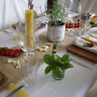 italian themed party decorations | Bright party table decoration with Italian theme, tomatoes and edible ...