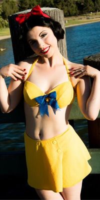 Amber Arden [as Snow White] (Cosplay by AmberArden @Facebook) #SnowWhiteAndTheSevenDwarfs #Summer