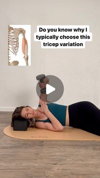 Dr. Lauren Shelton, DPT, OCS | longevity-focused fitness on Instagram: "⬇️Let’s talk about this one:  The tricep muscle extends the elbow and shoulder joints.  When both of these joints are in extension, the tricep muscle is on slack, and doesn’t have enough tension to generate force.  👉🏼Think of a rubber band:  🔘In order to generate force, you stretch the band and create tension before releasing it.  🔘When the rubber band has slack, it can’t generate force.  This is similar to what happens in our muscles- it’s called “active insufficiency”: when a muscle has too much slack to generate force✨  🔑So at the point in the exercise when there is the greatest resistance, we want our muscle to be able to generate the most force.  understanding anatomy 🤝 effective strength training"