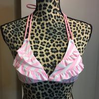 Super Cute New Without Tags Size Small Pink And White Bikini Top Has Removable Padding