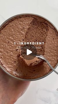 Bethany on Instagram: "FOLLOW @lilsipper for more better-for-you recipes like this! This is something you must try tonight! And all you need are chocolate chips! The sweetness of the ousse all depends on the type of chocolate you use, so you can go sugar free, keto, paleo, etc. Just blend 2 cups of water with 1 cup of chocolate chips for about 2 minutes or until chocolate is completely disintegrated and water has doubled in volume (there should not be any clumps) Pour mixture into a large bowl or several mini bowls and refrigerate overnight. The next day, you’ll have a fluffy, airy-y chocolate mousse! Remember to check out my other easy recipes on my @lilsipper page! Enjoy!   #oneingredientmousse #chocolatemousse #healthydessert #healthychocolate #veganmousse #coconutfree #dairyfreemousse