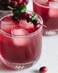 Cranberry Green Tea Mocktail - Lunds & Byerlys