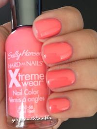 Sally Hansen Xtremewear in "Coral Reef"