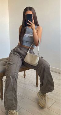 Grey top with brown and white bag /affilliate