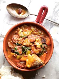 A leisurely way to make a super comforting and filling soup that makes rainy days more bearable. And the leftovers are even better. #beansoup #portuguesesoup #sausageandbean