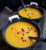 Castellon's Kitchen: Vampire Slayer Soup (Roasted Garlic Sweet Potato S...