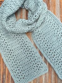 Easy V-Stitch Crochet Scarf - Free Crochet Pattern